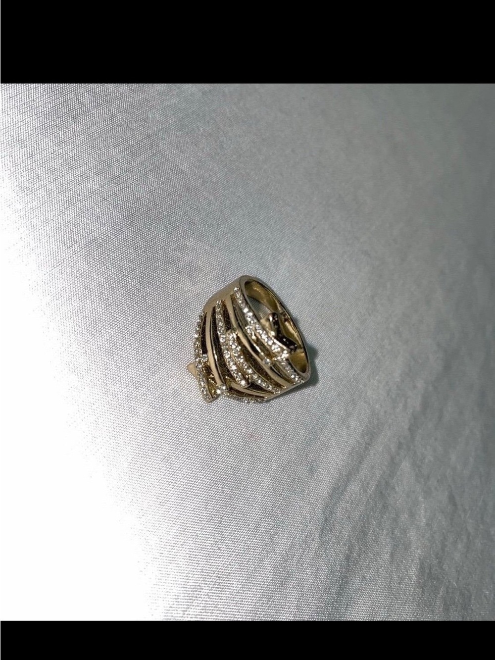 NEW Ring - Picture 5 of 8